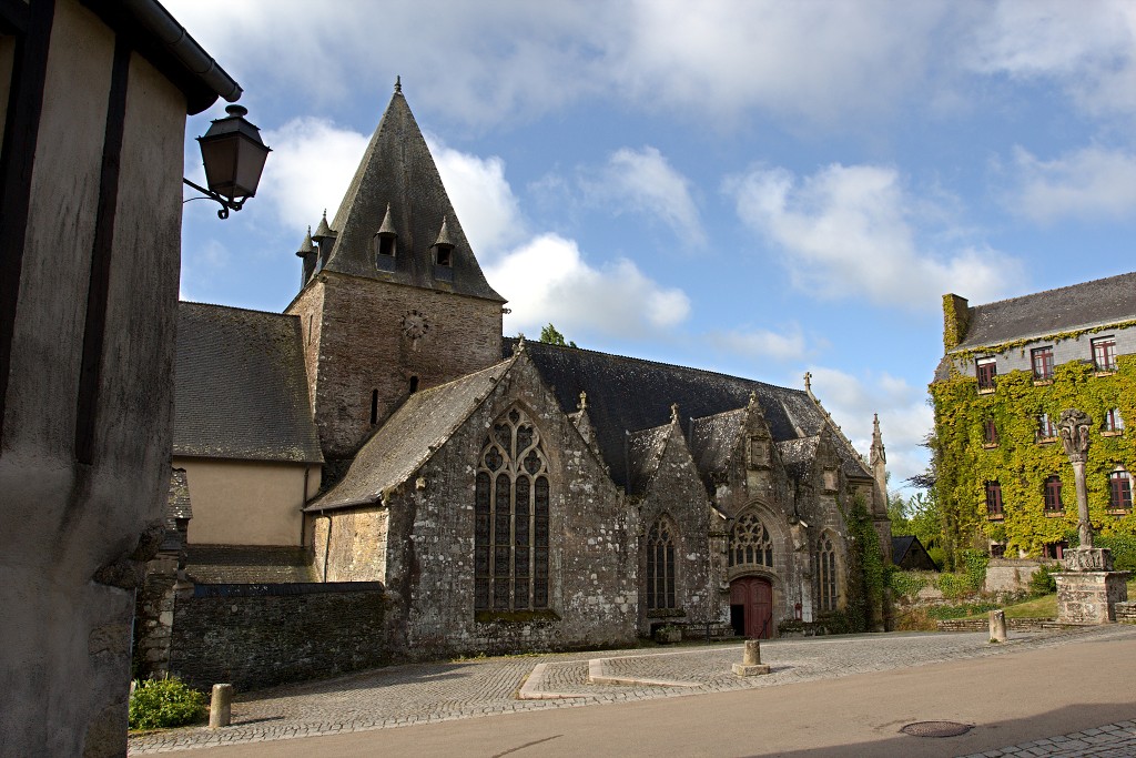 vannes bretagne morbihan hdr france frankrijk rochefort-en-terre rochefort en terre Notre Dame de la Tronchaye kerk